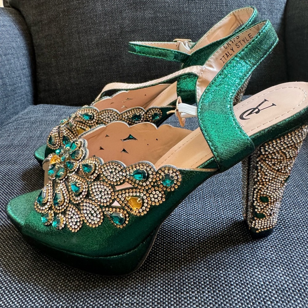 Elegant Green Embellished Women's Heels